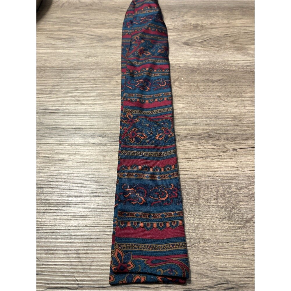 Vintage Symphony Scarfs All Silk Skinny Scarf - Red & Green Excellent